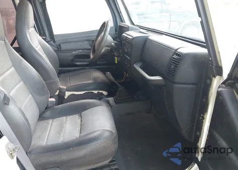 1999 Jeep Wrangler Se z USA, uszkodzony, nr VIN 1J4FY29P8XP439943